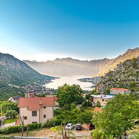Red Hill Lejlighed Kotor Eksteriør billede