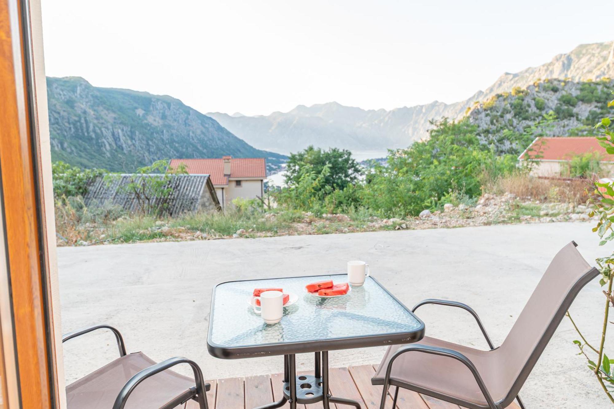 Red Hill Lejlighed Kotor Eksteriør billede
